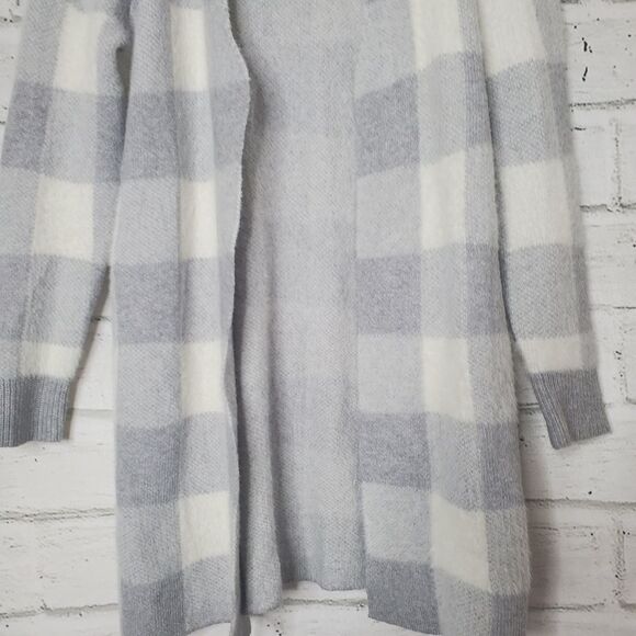 1. STATE cozy check plaid open front cardigan sweater gray white small soft - Picture 10 of 10